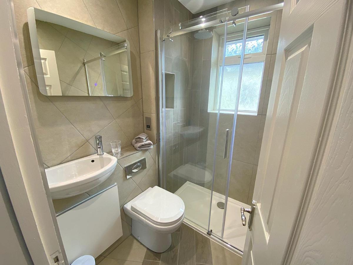 Orchard House Bed and Breakfast Swindon Exteriör bild